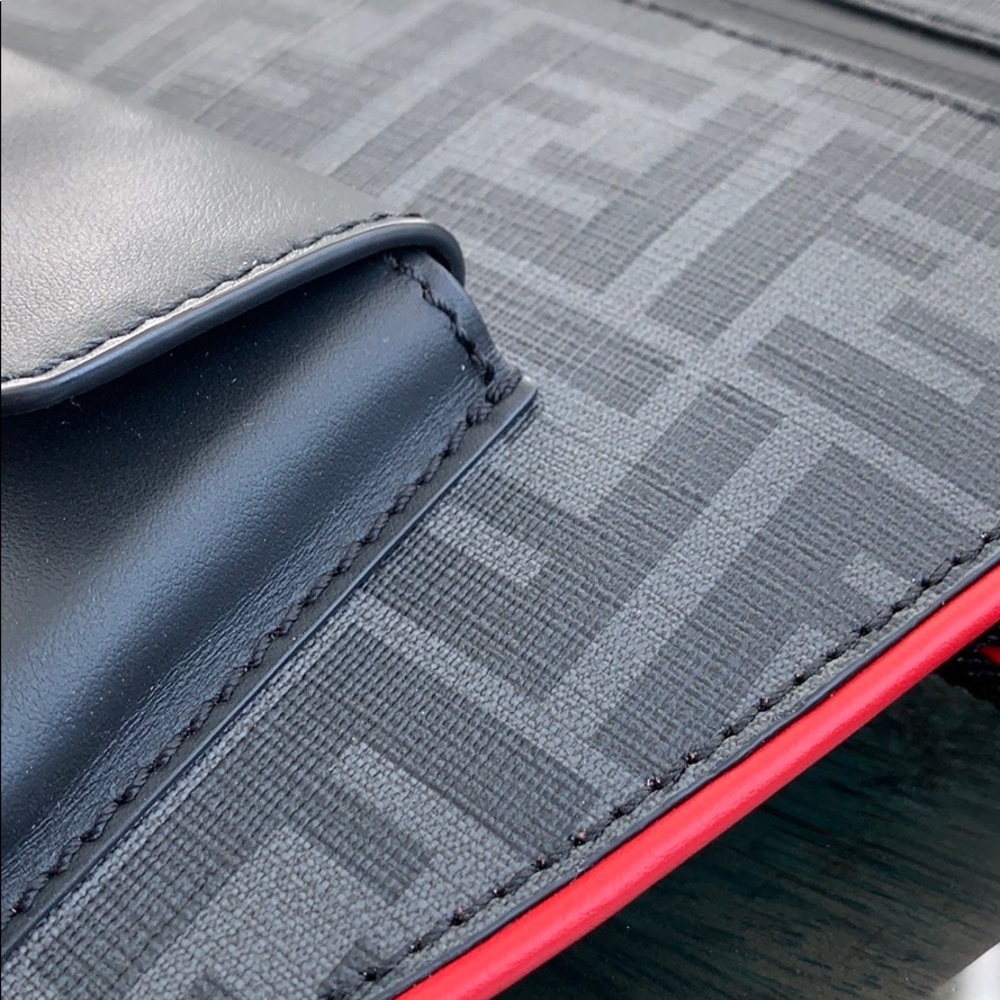 Fendi FF Multi-pocket belt bag